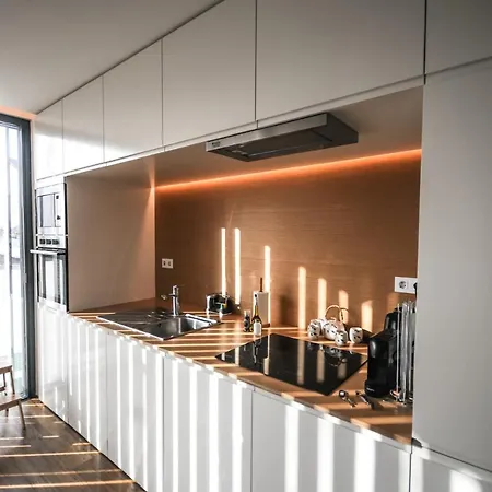 Apartament Aljube Residences Iii - Novo No Centro De Pdl *