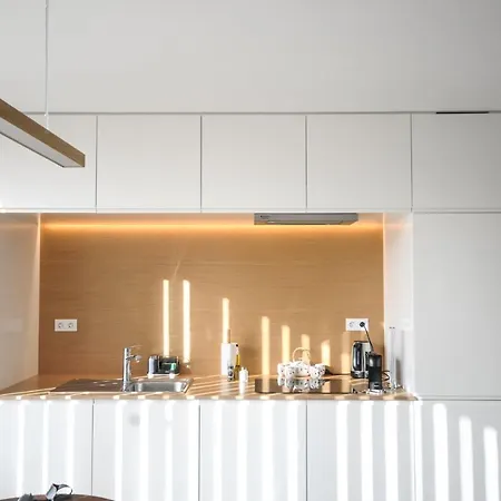 Apartament Aljube Residences Iii - Novo No Centro De Pdl *