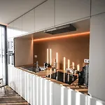 Apartment Aljube Residences Iii - Novo No Centro De Pdl *