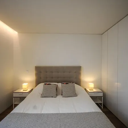 Aljube Residences Iii - Novo No Centro De Pdl * Ponta Delgada