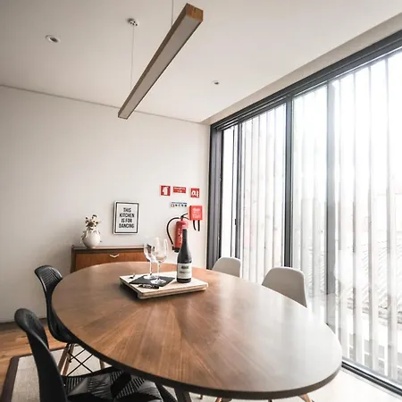 Aljube Residences Iii - Novo No Centro De Pdl * Понта-Делгада