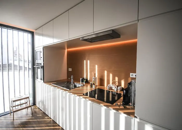 아파트 Aljube Residences Iii - Novo No Centro De Pdl *