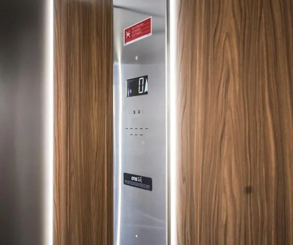 아파트 Aljube Residences Iii - Novo No Centro De Pdl *