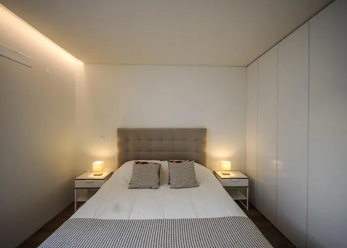 Aljube Residences Iii - Novo No Centro De Pdl * Ponta Delgada