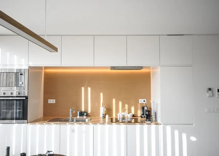 Apartmán Aljube Residences Iii - Novo No Centro De Pdl *