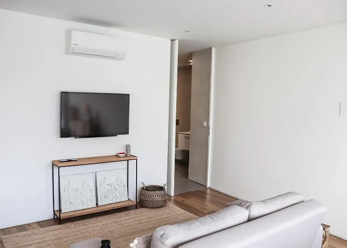 Aljube Residences Iii - Novo No Centro De Pdl Apartment *